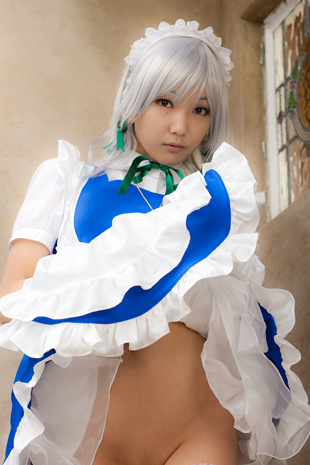 cosplay美女套图 c77 Sakuya Izayoi　白丝假发扮相(1)